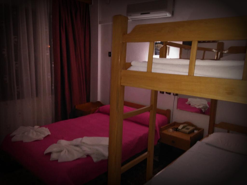 Pak Hotel - Adult Only クシャダス 部屋 写真